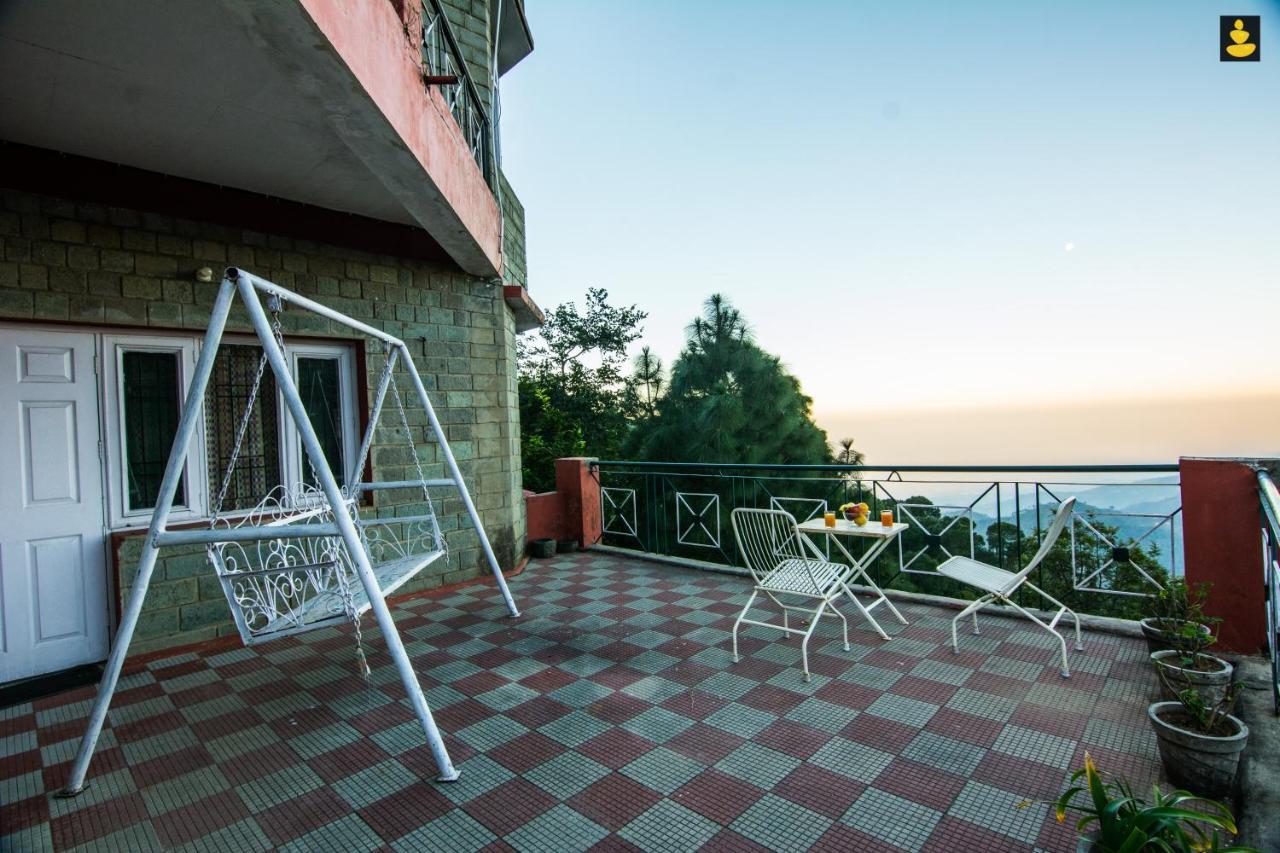 Livingstone 2Bhk Cozy Homestay In Kasauli Hills Esterno foto