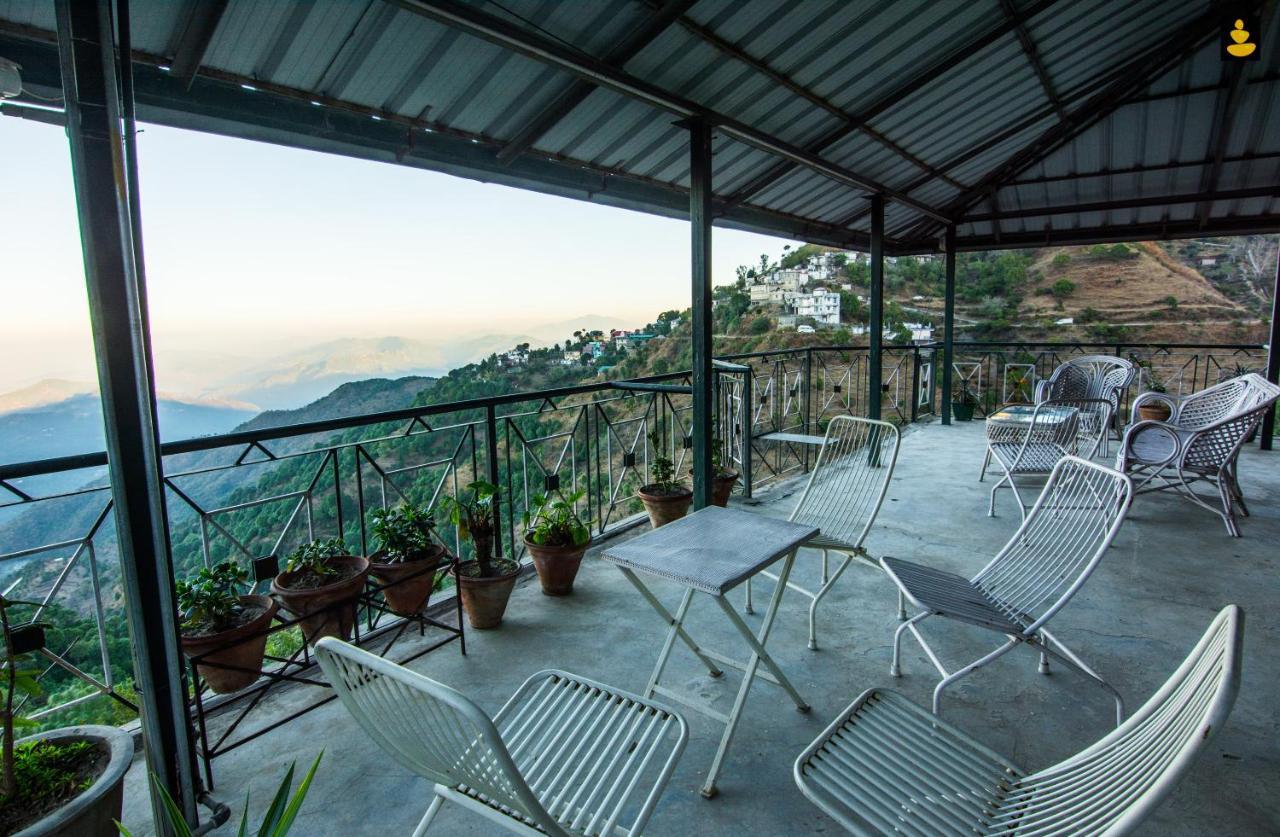 Livingstone 2Bhk Cozy Homestay In Kasauli Hills Esterno foto