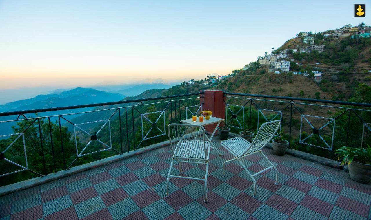 Livingstone 2Bhk Cozy Homestay In Kasauli Hills Esterno foto