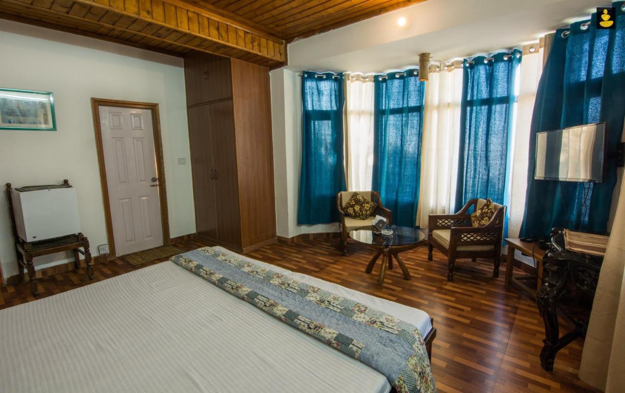 Livingstone 2Bhk Cozy Homestay In Kasauli Hills Esterno foto