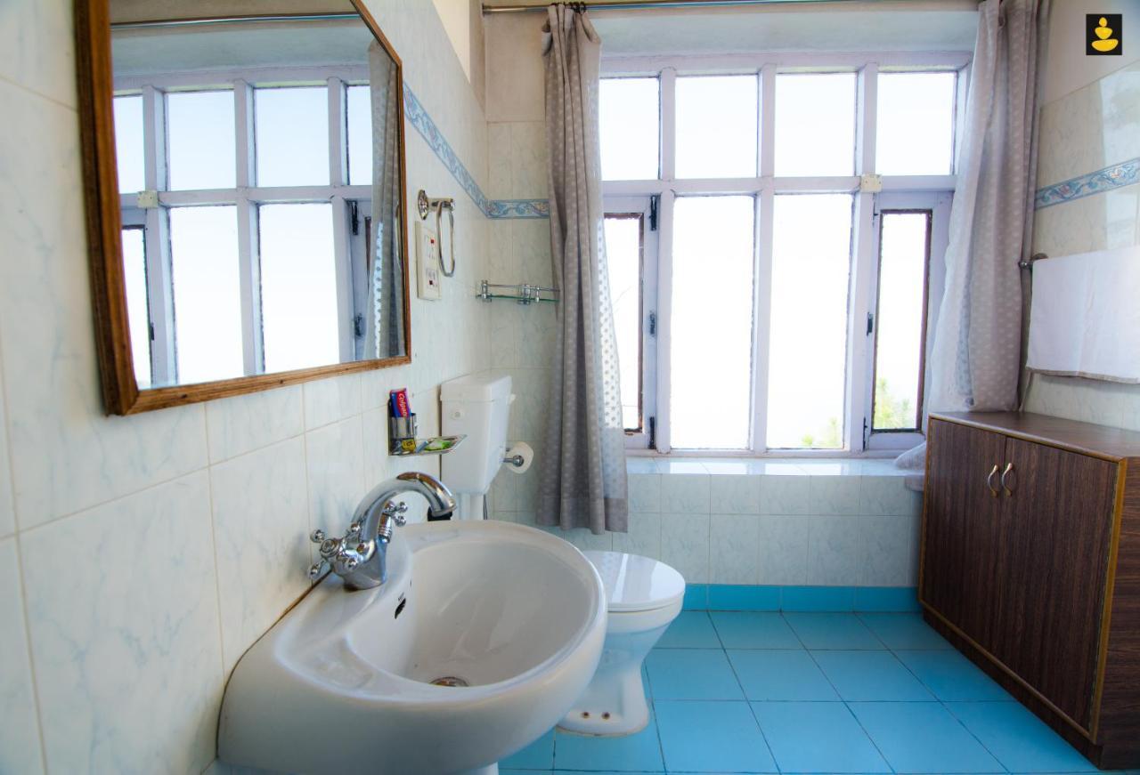 Livingstone 2Bhk Cozy Homestay In Kasauli Hills Esterno foto